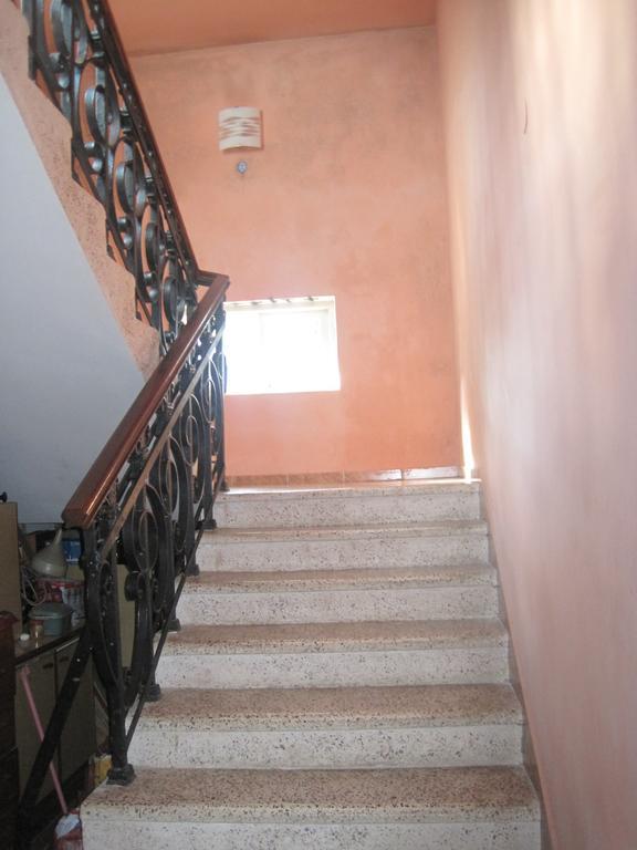 Metaxa Guesthouse Batumi Quarto foto
